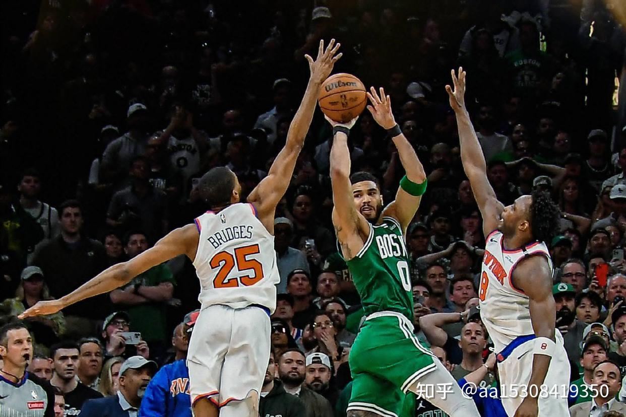 包含塔图姆赛事官方发布逆转新规，加拿大队争议不断！的词条